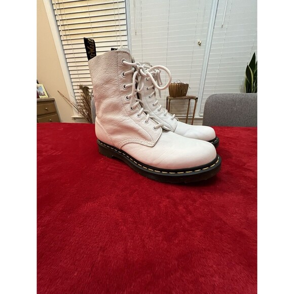 Dr. Martens 1460 White Pascal Virginia Leather Boots Women’s Size 11 - Picture 2 of 11